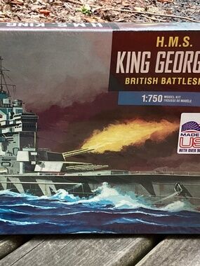 Model Kits Lindberg H.M.S. King George V British Battleship Model Kit 1:750